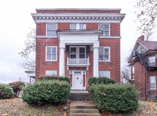 5008 Raymond Ave, Saint Louis, MO 63113