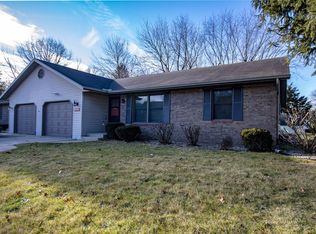 1709 College Manor Dr, Goshen, IN 46526