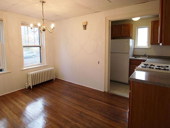 3rd image of 432 S Trenton Ave