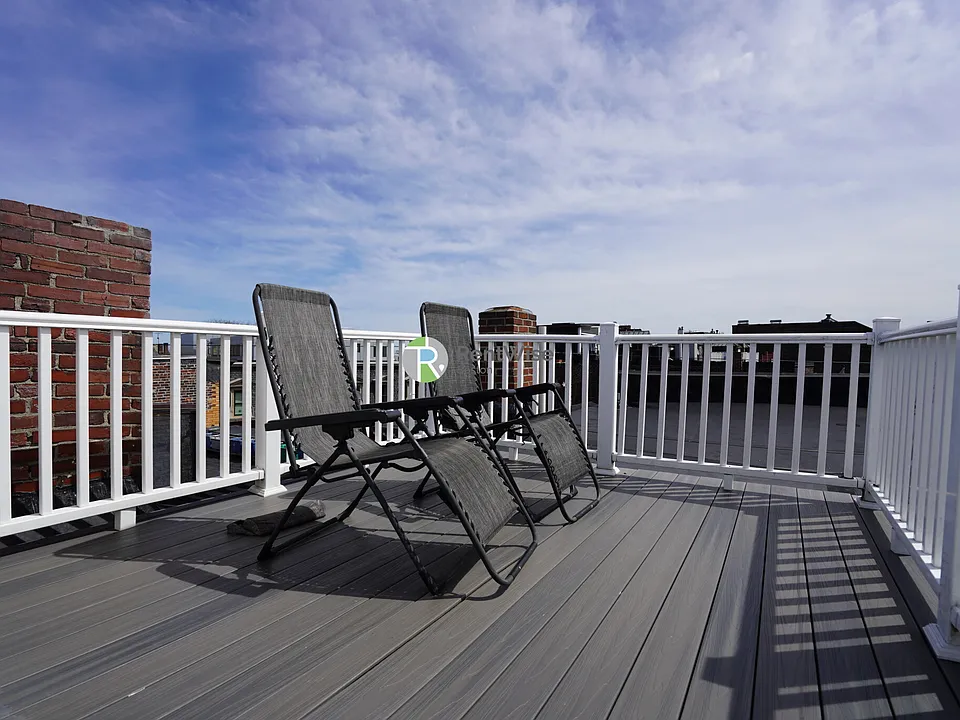 152 Salem St #3