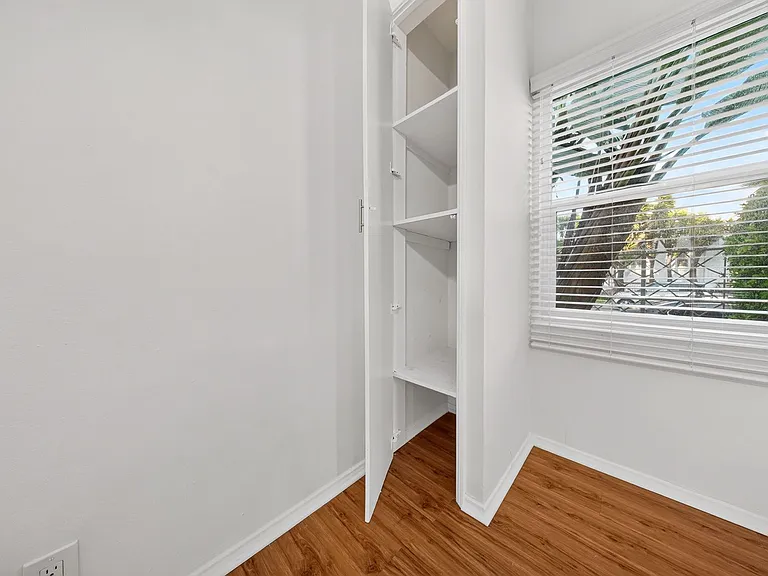 6201 Fountain Ave — Photo 22