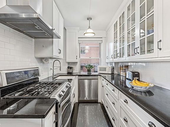 4th image of 455 Franklin D Roosevelt Dr Unit A106