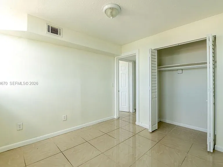 1990 Marseille Dr #402 — Photo 30