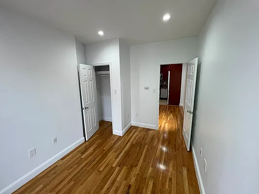 Rented by EXR | media 29