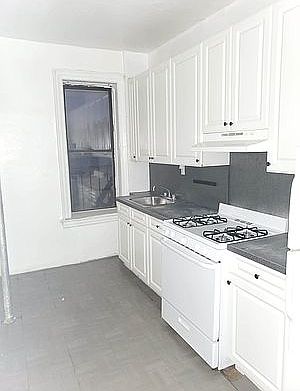 1st image of 902 44th St APT C10