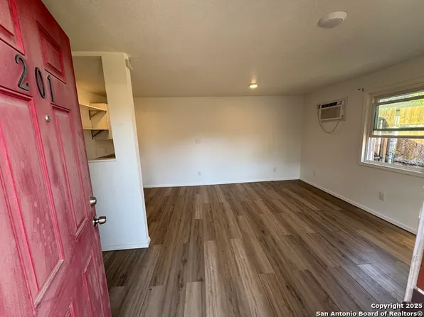 411 Cincinnati Ave Unit 102, San Antonio, TX 78201