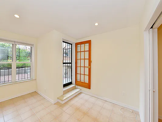 Rented by Cooper & Cooper Real Estate | media 22