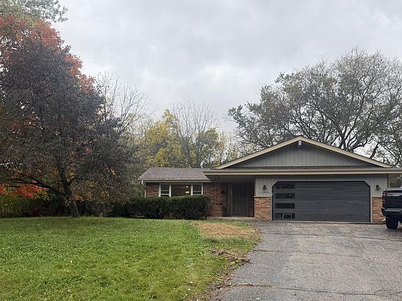 2nd image of W135S6493 Windsor ROAD