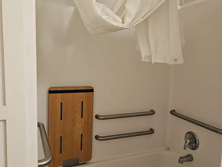 221 Whispering Pine Dr — Photo 11