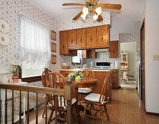 3rd image of 105 Acorn Dr