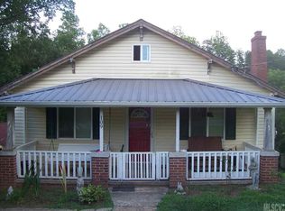 109 3rd Ave SW, Catawba, NC 28609