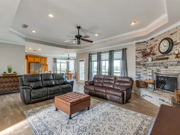 1221 Chandler Cir, Prosper, TX 75078