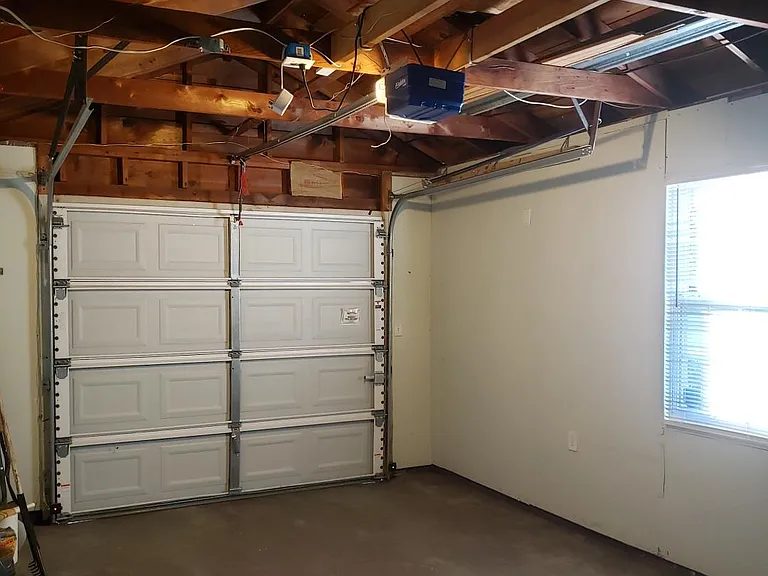 2215 Somerset Dr — Photo 40