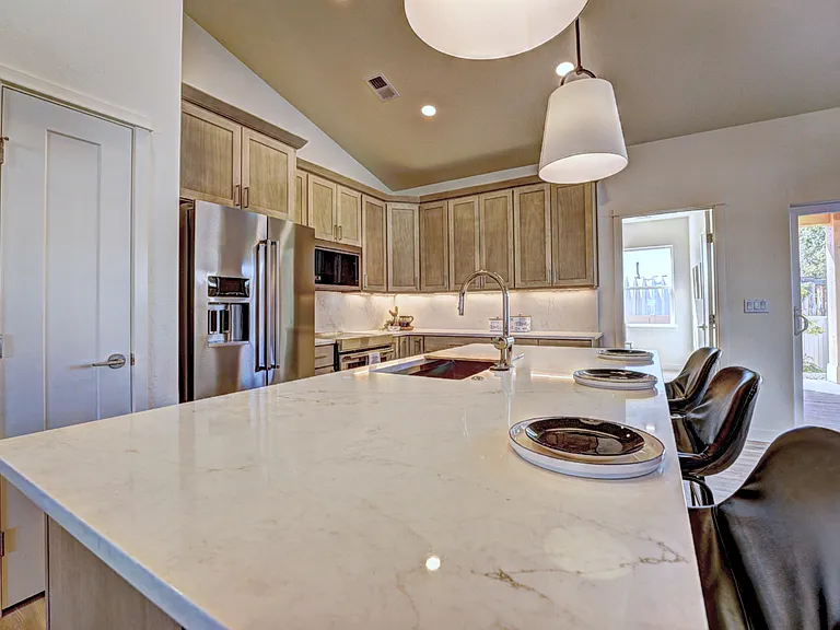 1914 Korima Dr — Photo 4