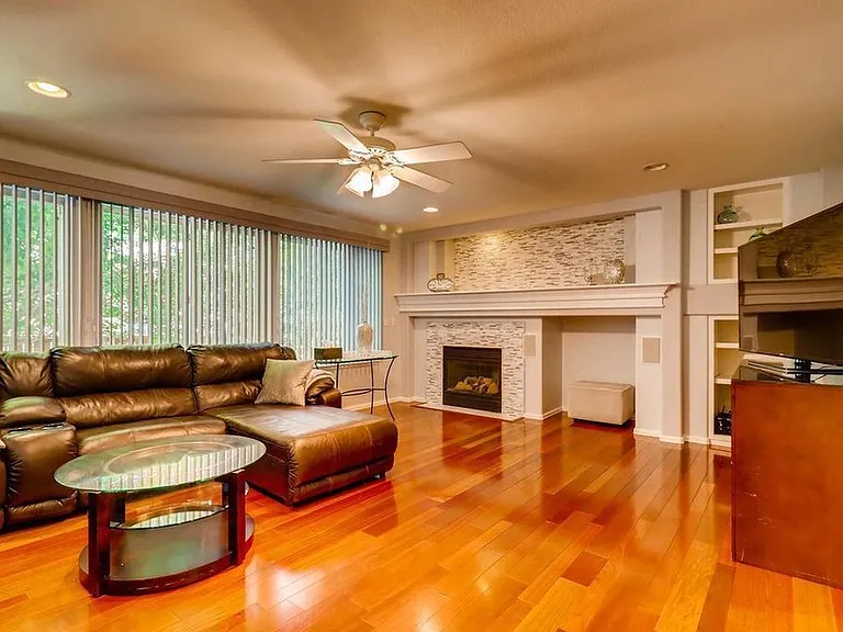 1609 Hallet Peak Dr — Photo 4