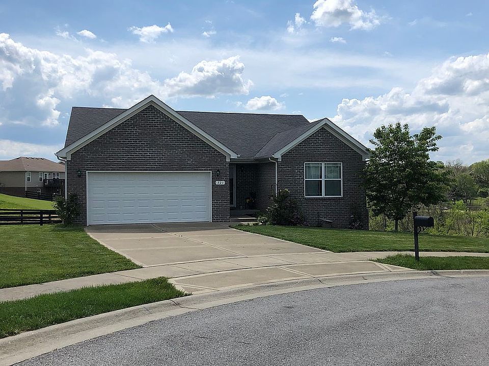 1st image of 721 Glen Abbey Way