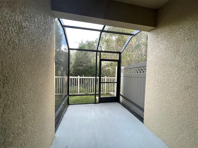30281 Southwell Ln — Photo 8