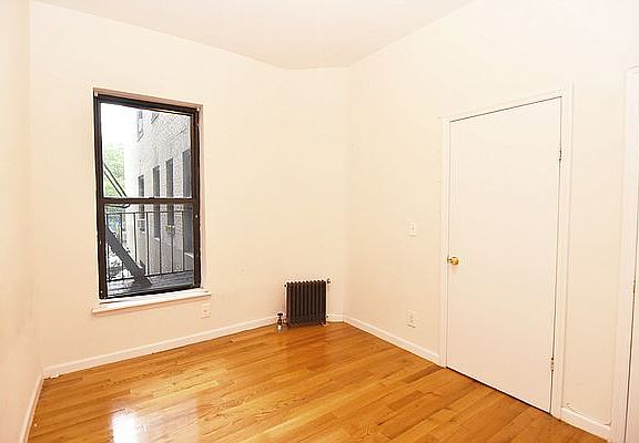 3rd image of 408 W 130th St APT 26