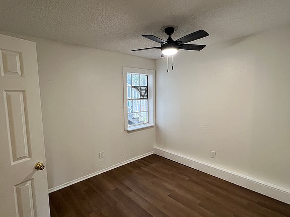 5th image of 605 E Houston St #2