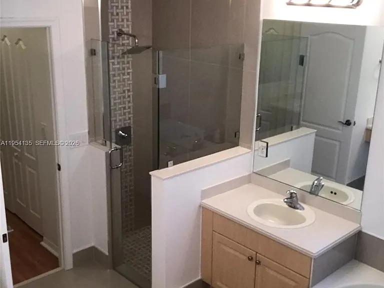 19351 SW 61st St — Photo 17