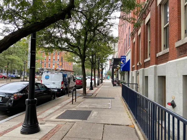 408 W Saint Clair Ave APT 401, Cleveland, OH 44113