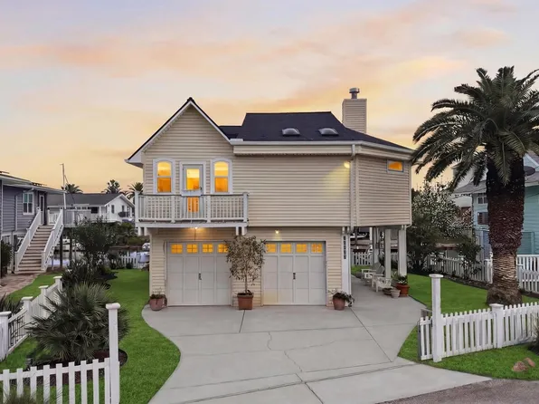 16635 Jamaica Cove Rd, Jamaica Beach, TX 77554