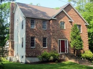 48 High St, Sharon, MA 02067