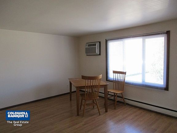 3rd image of 1710 Western Ave