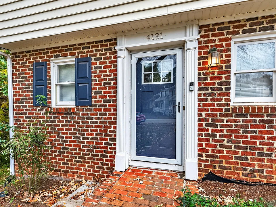 4131 Kaplan Dr