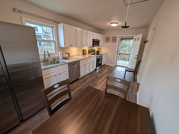 2nd image of 25.5 Woodrow Ave