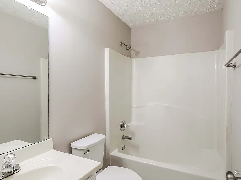 2323 Heatherton Cir — Photo 13