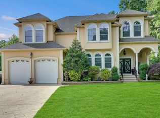 760 Opatut Ct, Toms River, NJ 08753