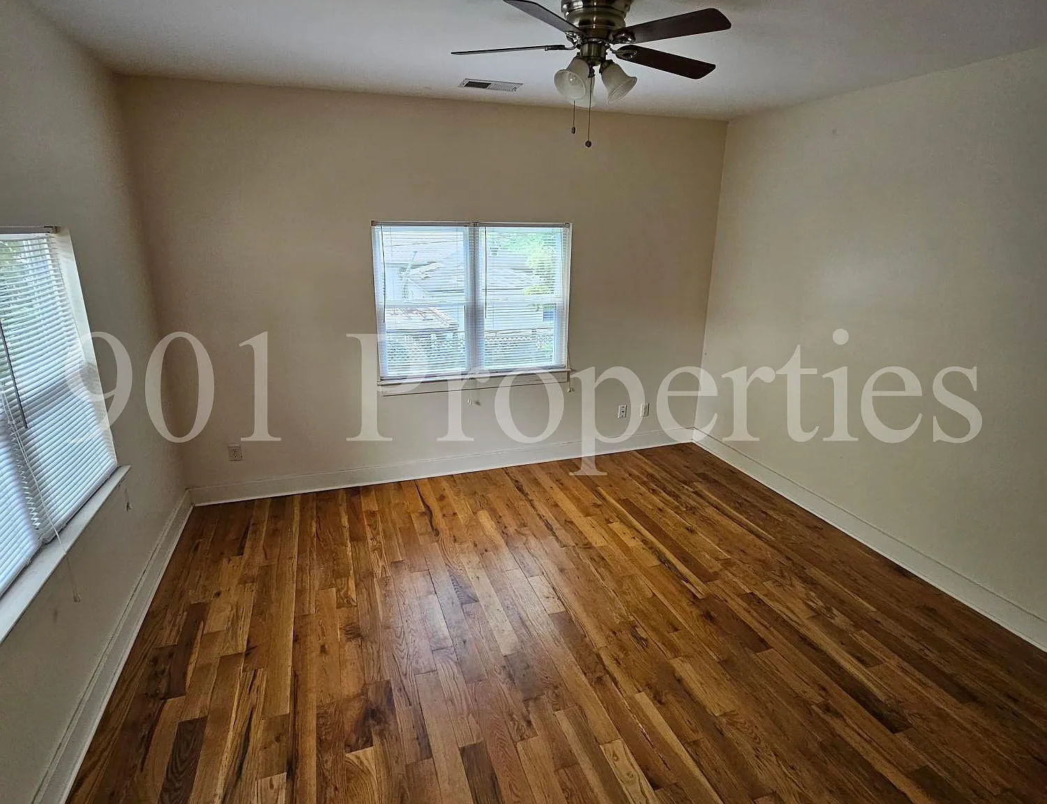 3 bed, 1300 sqft, $1,350 — Photo 3