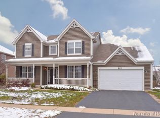 803 Georgetown Dr, Oswego, IL 60543