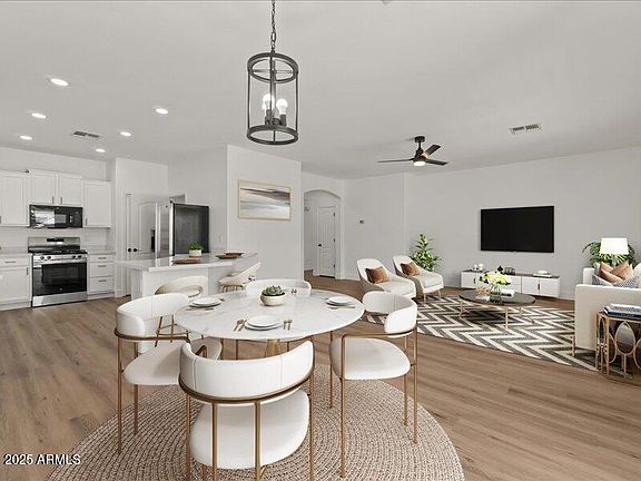 5th image of 271 W ROADRUNNER Drive
