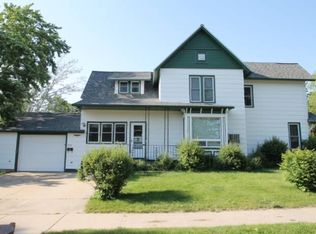 632 Pine St S, Sauk Centre, MN 56378