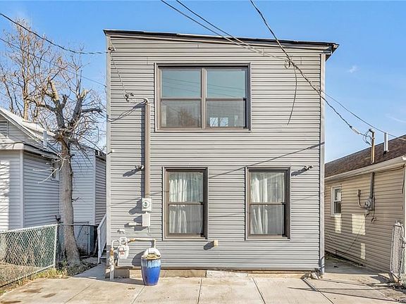 2nd image of 45B Edgewater Park Park #B