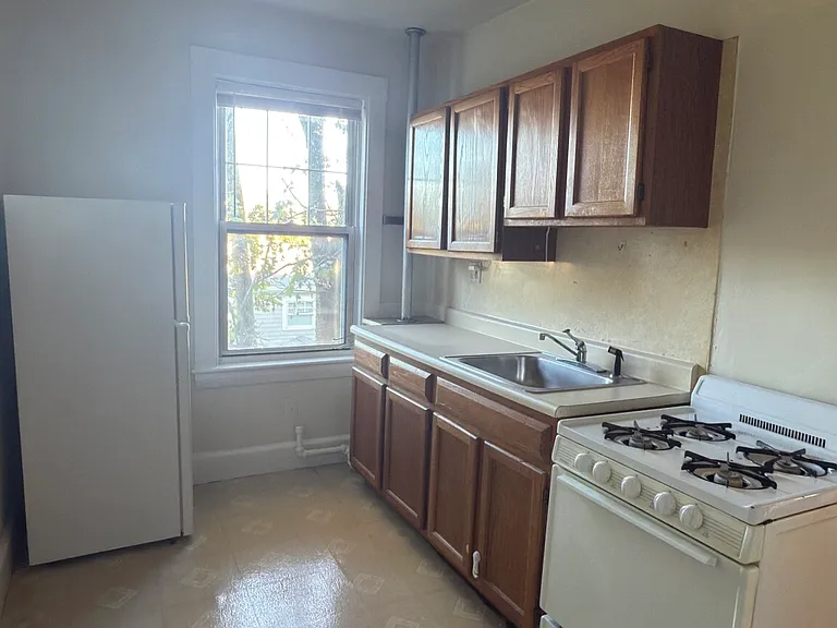 155 Summer St #11R — Photo 15