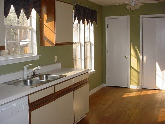 Panty and w/d space to the back of the picture, the garage is to the right