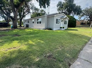 821 Main St, Jetmore, KS 67854