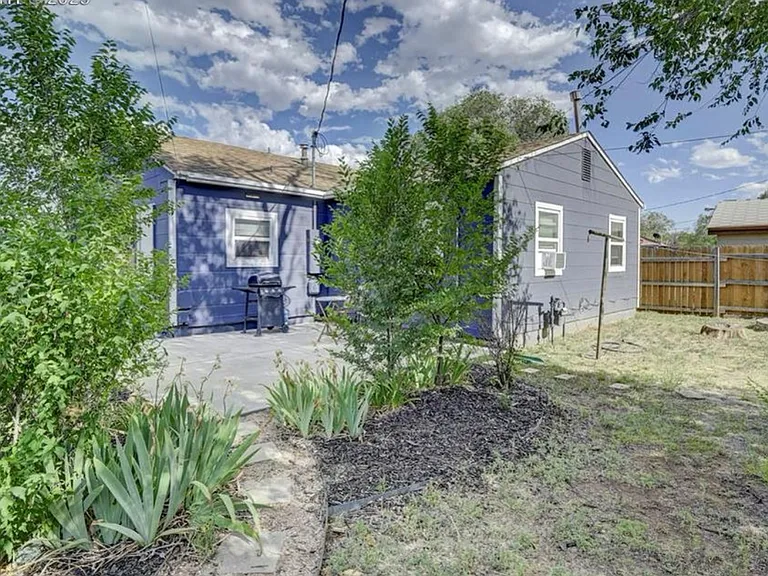1924 S Hancock Ave — Photo 22