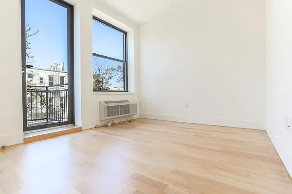 Rented by Pinn Realty | media 25