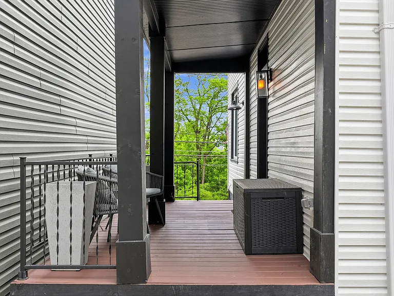 1255 W Pike St — Photo 33