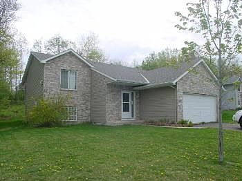 1st image of 763 Meadow Ln