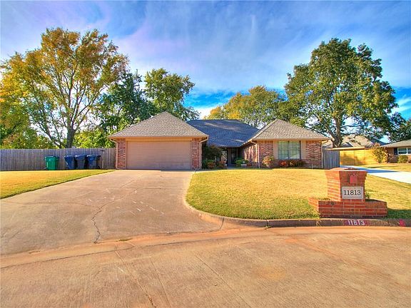 3rd image of 11813 Stonehedge Ln