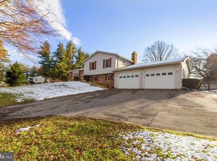 2417 Raintree Ave, Westminster, MD 21157