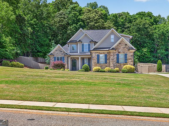 4th image of 321 Woods Creek Rd