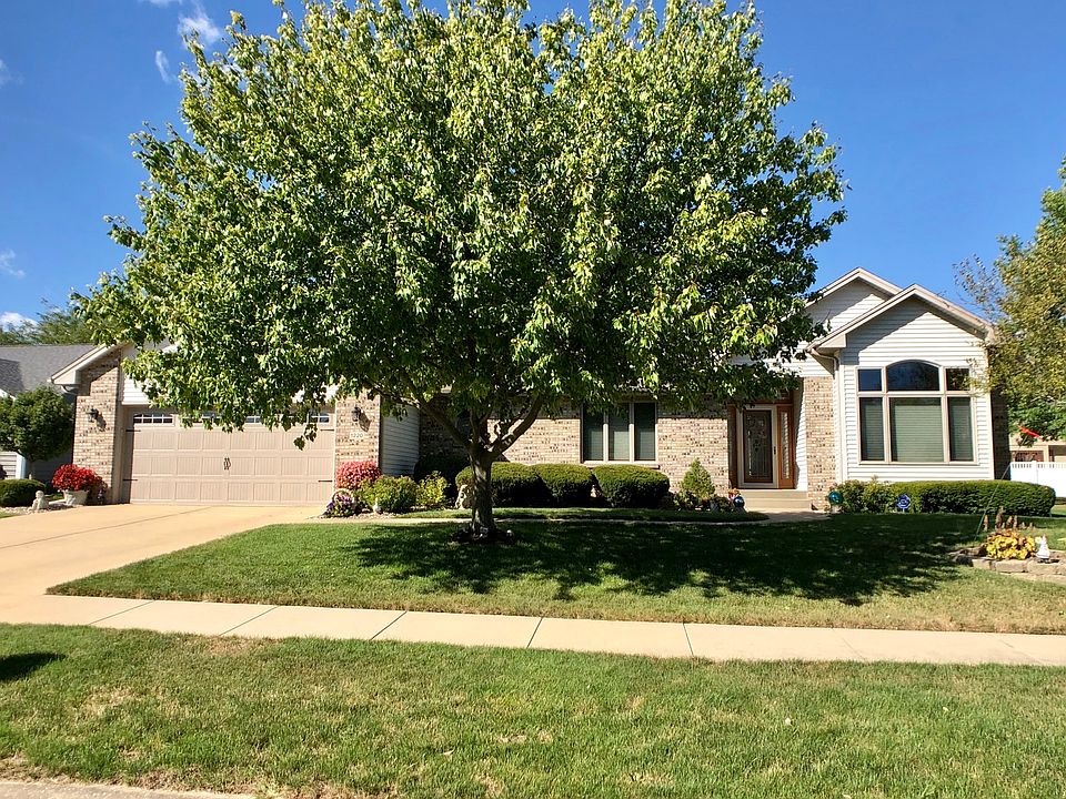 1st image of 1220 Vantage Ln