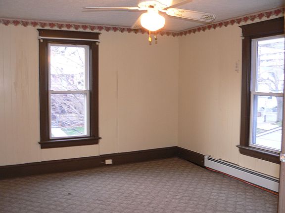 3rd image of 510 W 38th St