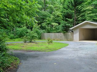 326 Azalea Dr, Carrboro, NC 27517